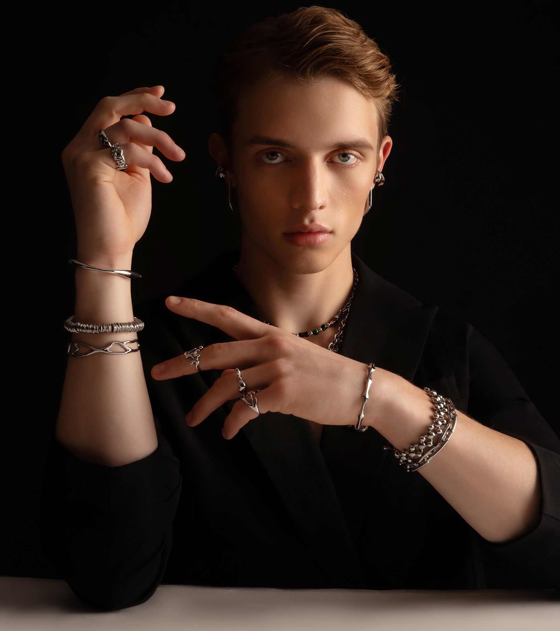 MEN'S BRACELETS