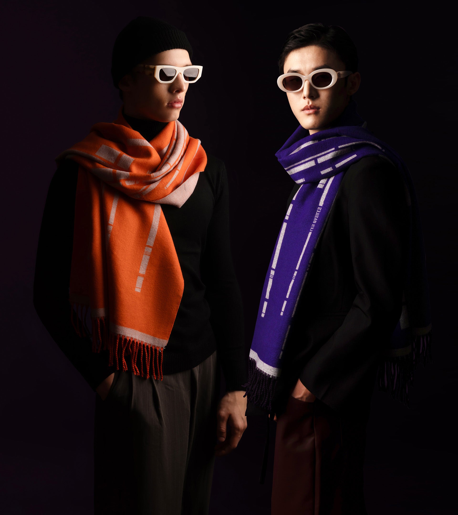 FOULARDS EN SOIE & ECHARPES