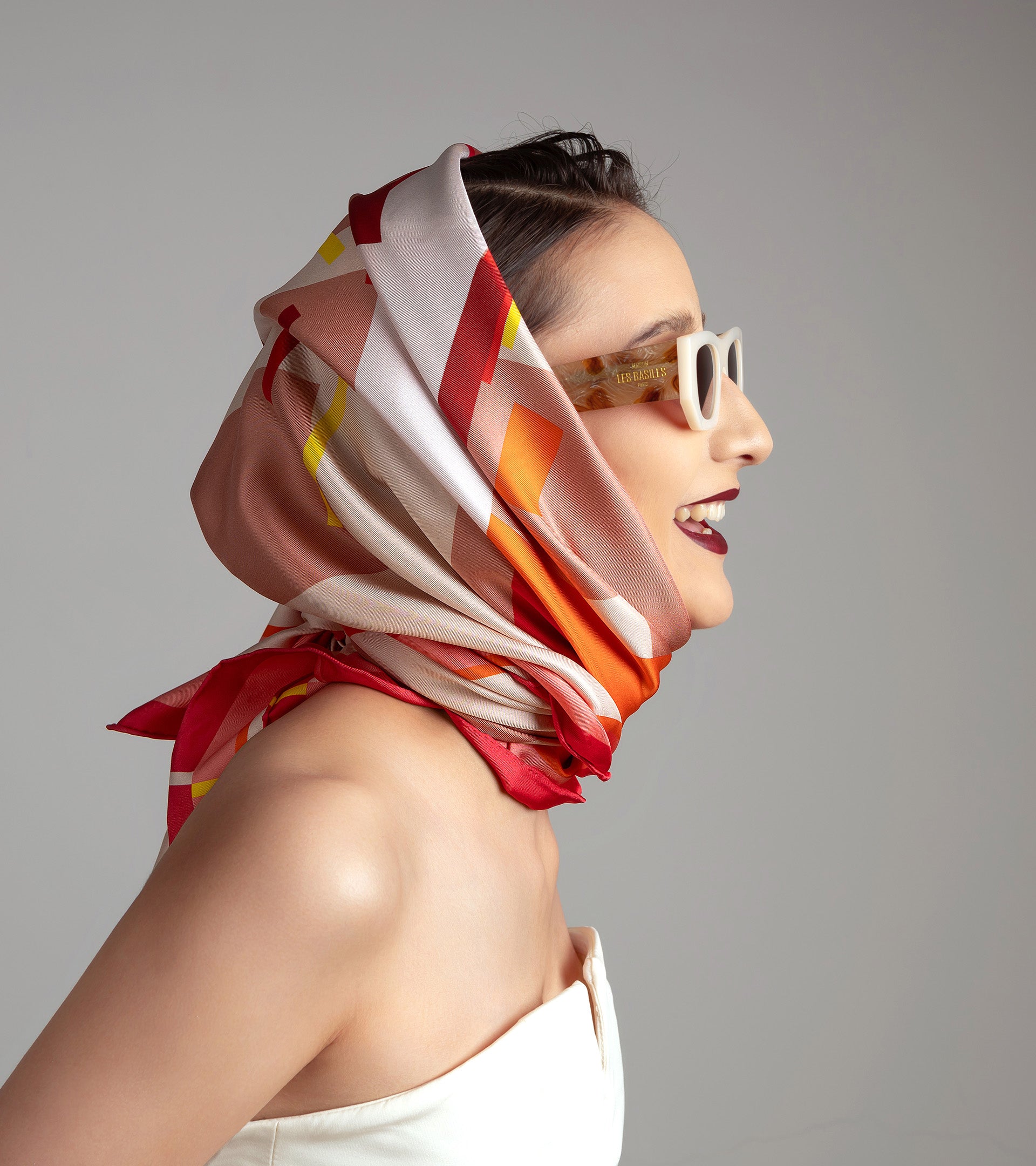 FOULARDS EN SOIE & ECHARPES